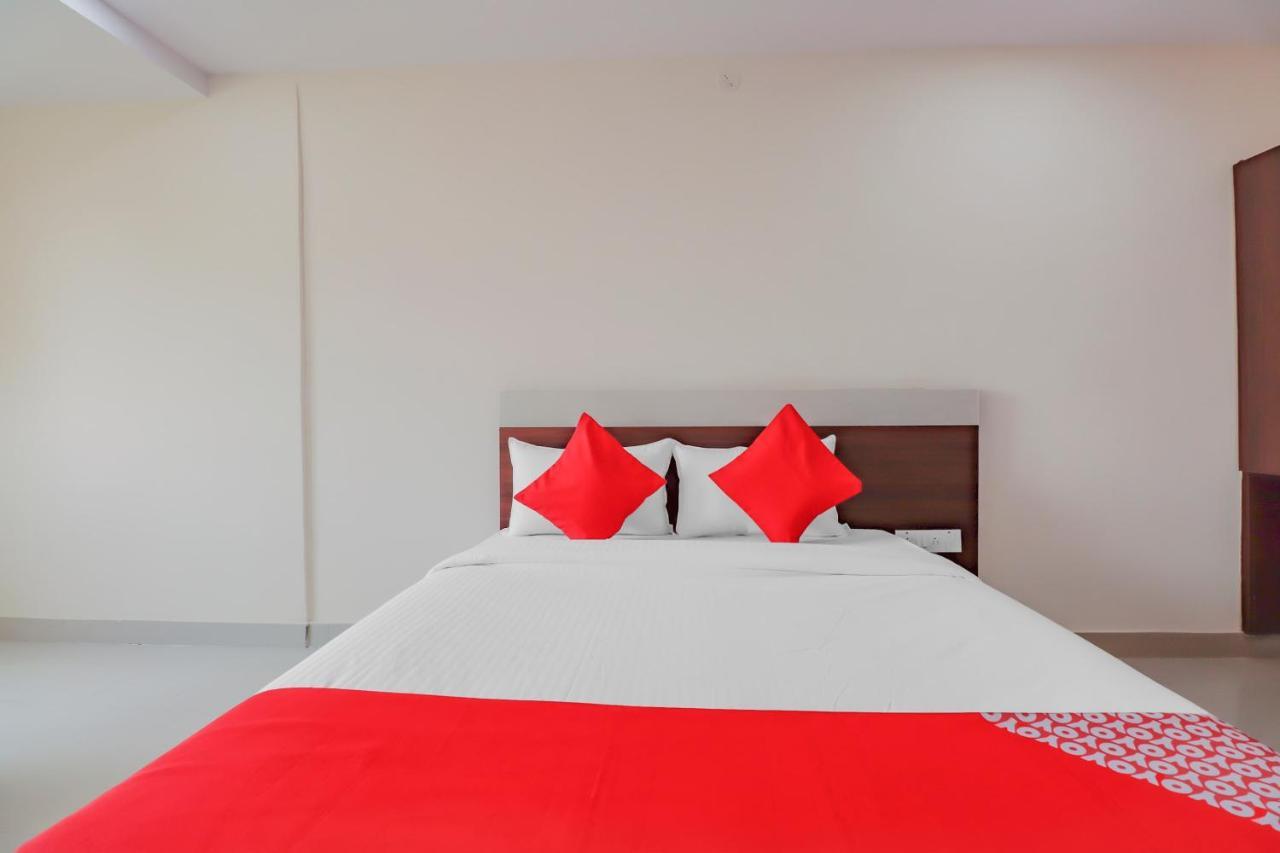 Oyo Flagship 80044 Royal Wood Deluxe بنغالور المظهر الخارجي الصورة